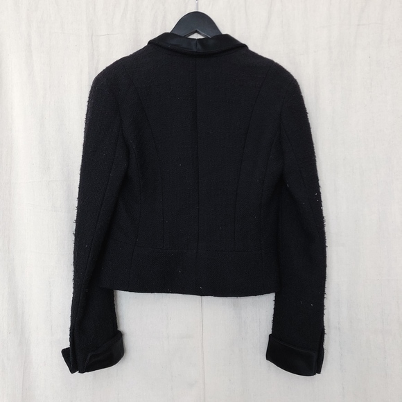 Authentic Chanel Structured Tweed and Silk Blazer - Picture 4 of 8